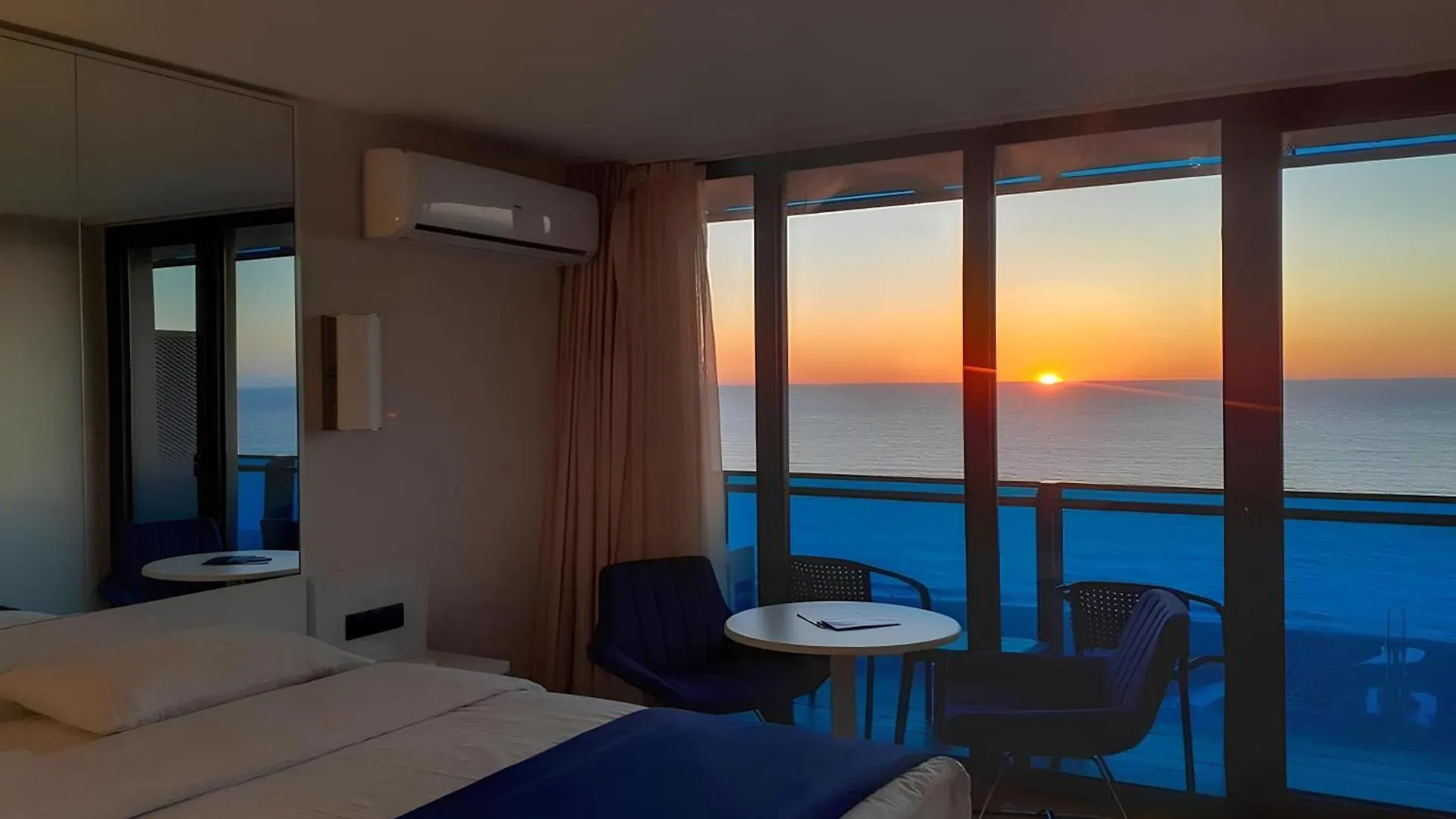 Panarama Orbi City Aparthotel Itkhvisi