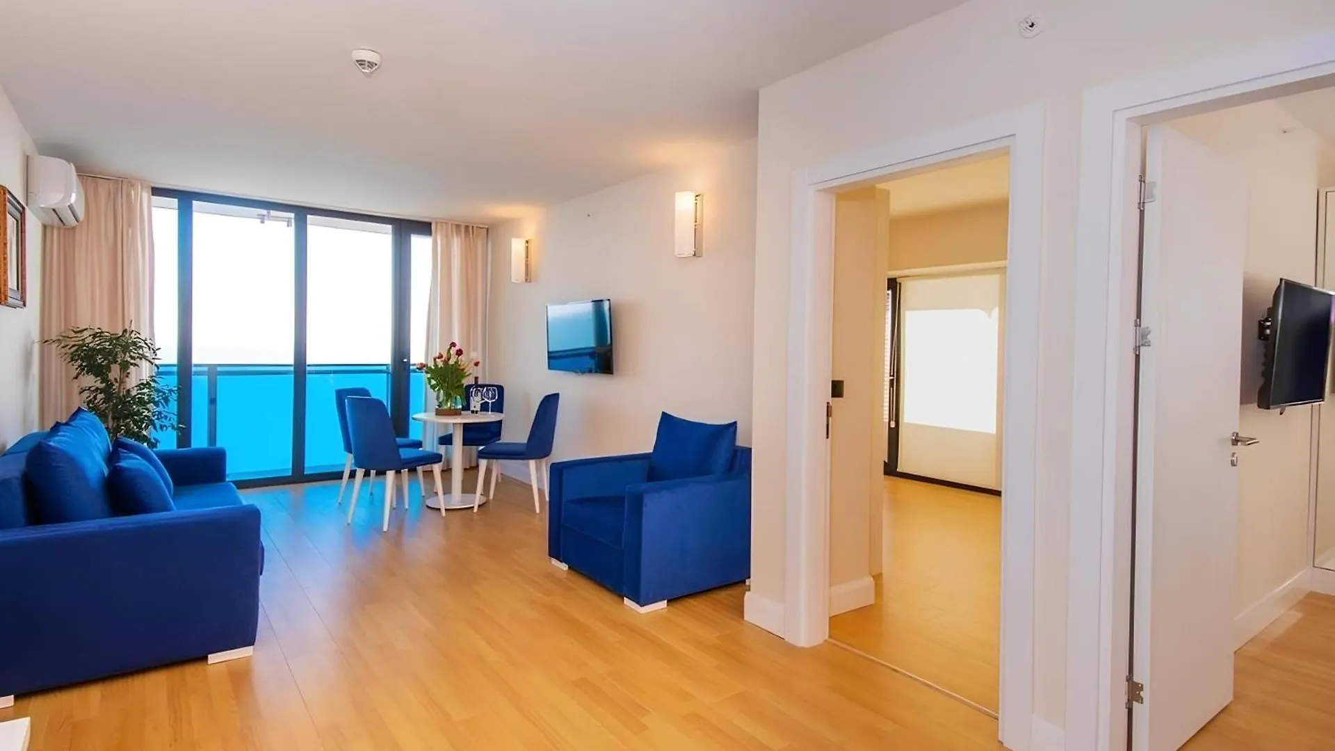 Panarama Orbi City Aparthotel Itkhvisi