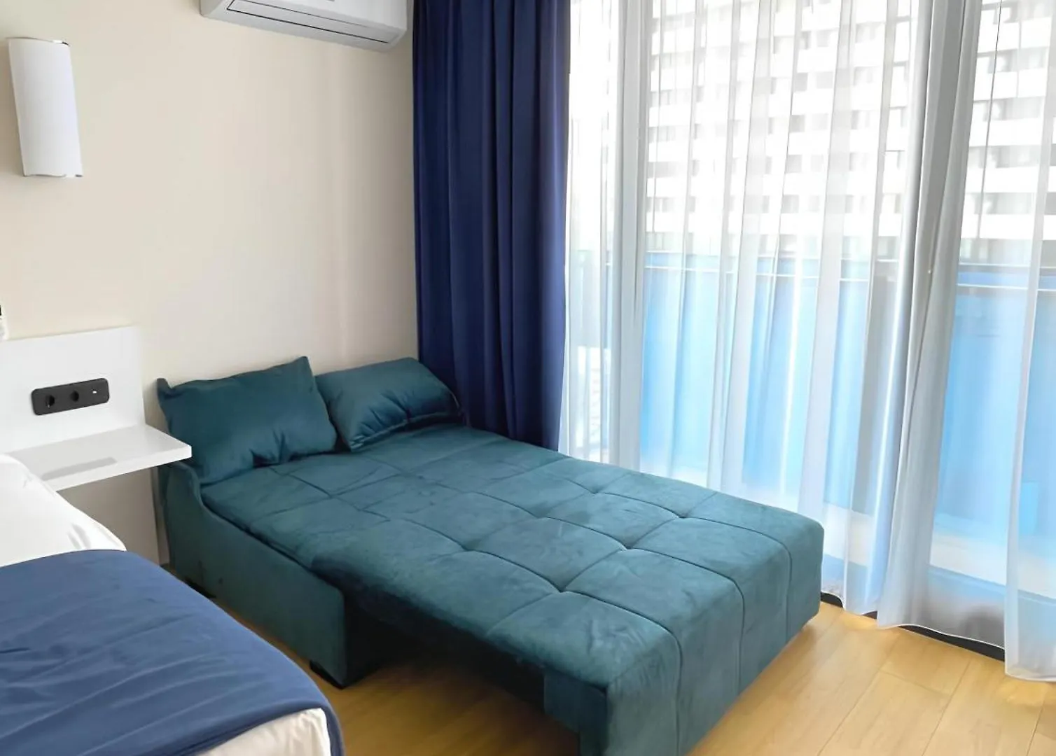 Panarama Orbi City Aparthotel Itkhvisi
